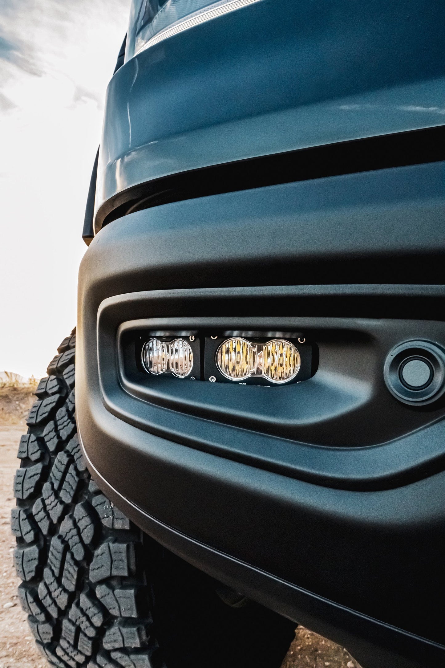 '19-24 Ram 1500 Rebel/TRX Baja Designs Dual S2 Fog Light Kit